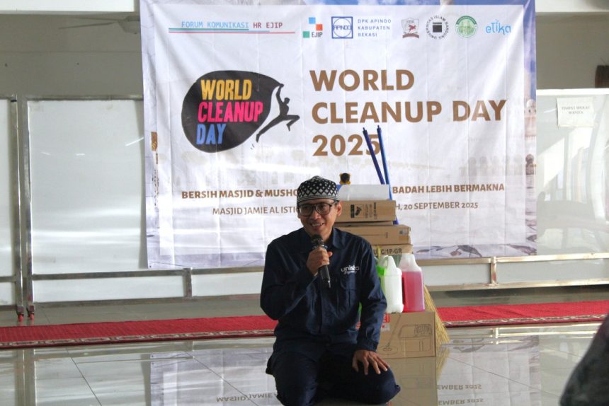 Desa Sukaresmi Menyatu dalam Semangat World Clean Up Day 2025