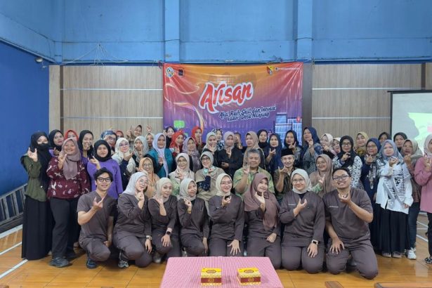 Ketika Kader Posyandu Desa Nanjung Belajar Lewat Program “ARISAN” Ala FK Unisba