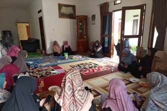 PKM Literasi Halal: Majelis Taklim Diharapkan Mampu Mencetak Generasi yang Melek Halal