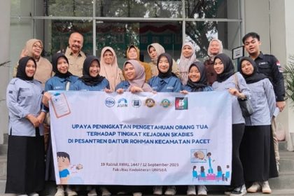 Tim PKM FK Unisba Tanamkan Gaya Hidup Sehat di Pesantren Baitur Rohman Pacet