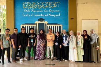 Berbagi Keahlian Penulisan Digital, Tiga Dosen Fikom Unisba Jadi Dosen Tamu di Malaysia