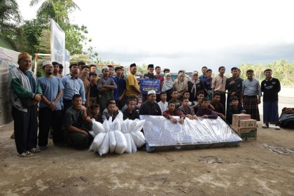 Dipimpin Rektor, Unisba Salurkan Layanan Kesehatan dan Penguatan Spiritual untuk Pesantren Korban Banjir