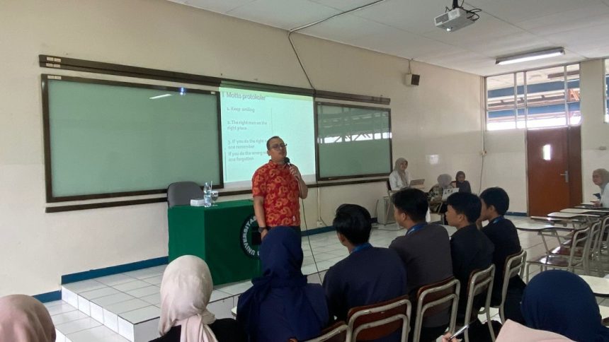 KPM Unisba Gelar Development Class untuk Penguatan Kompetensi Keprotokoleran
