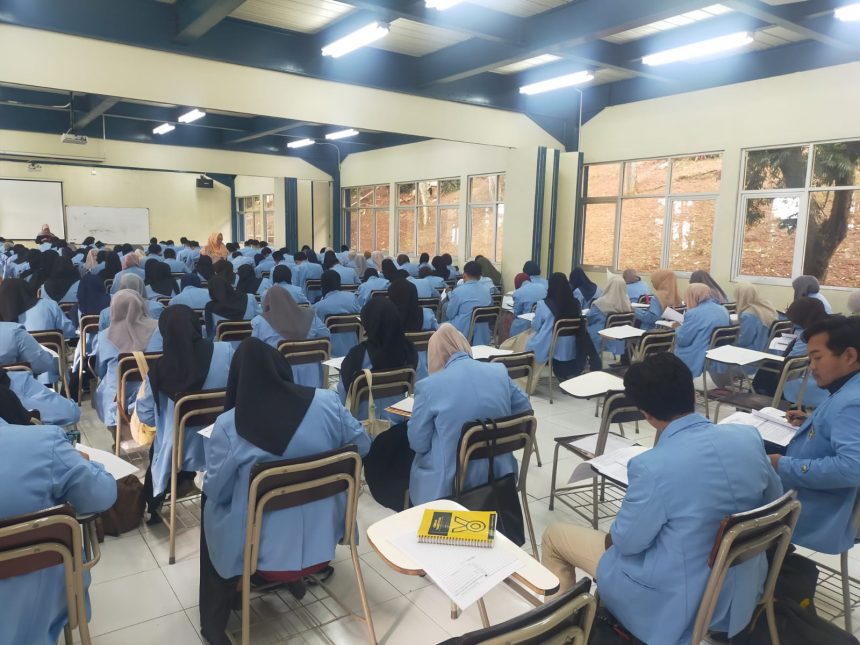 Prodi PAI FTK Unisba Gelar Penyegaran Kurikulum dan Ujian Komprehensif Mahasiswa Tingkat Akhir