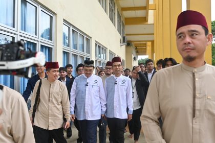 Rektor Universitas Tazkia Sampaikan Pesan Inspiratif, Tokoh Publik dan Alumni Bagikan Pengalaman Studi Syariah