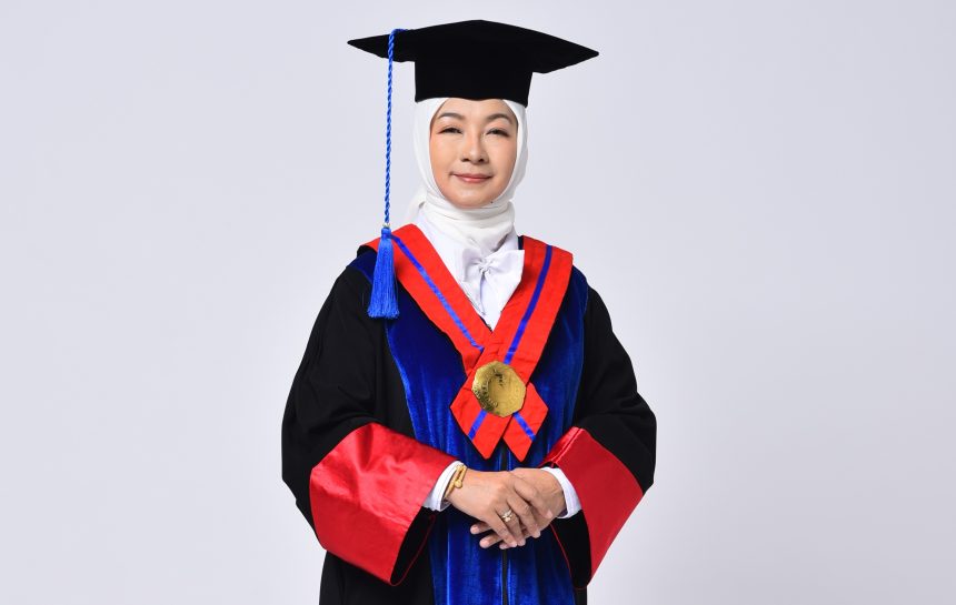 Prof. Dr. Ratna Januarita Resmi Menjadi Guru Besar Unisba, Fokus pada Pengembangan Hukum Kontrak