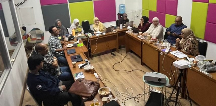 Fikom Unisba Perkuat Strategi Komunikasi lewat Workshop Creative Lab Pengelolaan Media Eksternal
