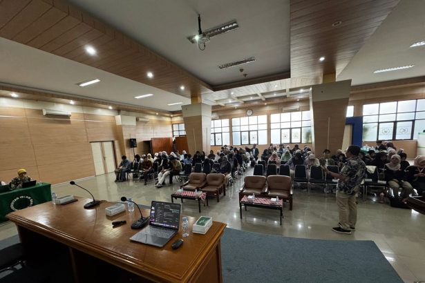 Unisba Bekali DPL dan Mahasiswa Kelola Food Waste di Arcamanik Bandung