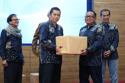 Pelepasan Dosen Purnabakti FT Unisba, Apresiasi Nyata atas Dedikasi Panjang
