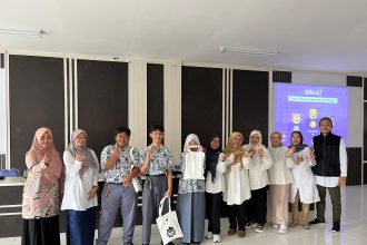 FEB Unisba Laksanakan Promosi Pendidikan di MAN 1 Cianjur
