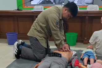 Tim PKM FK Unisba dan 3IKB Latih Resusitasi Jantung, Perkuat Kesiapsiagaan Darurat di Lingkungan Kampus