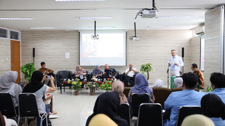 FEB Unisba Gandeng Gaziantep University Gelar Seminar Internasional Bahas Transformasi Ekonomi Global