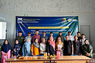 Unisba Perkuat Daya Saing UMKM Mekarmanik melalui Sertifikasi Halal dan Pelatihan Pemasaran Digital