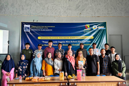 Unisba Perkuat Daya Saing UMKM Mekarmanik melalui Sertifikasi Halal dan Pelatihan Pemasaran Digital