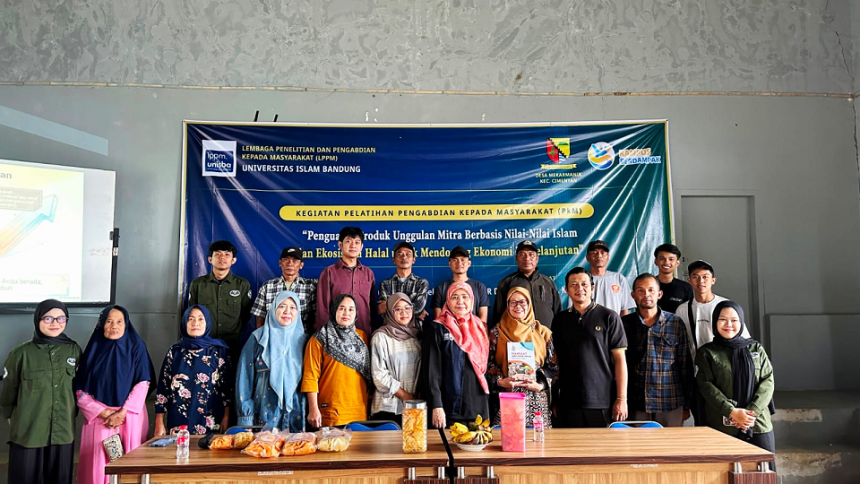 Unisba Perkuat Daya Saing UMKM Mekarmanik melalui Sertifikasi Halal dan Pelatihan Pemasaran Digital