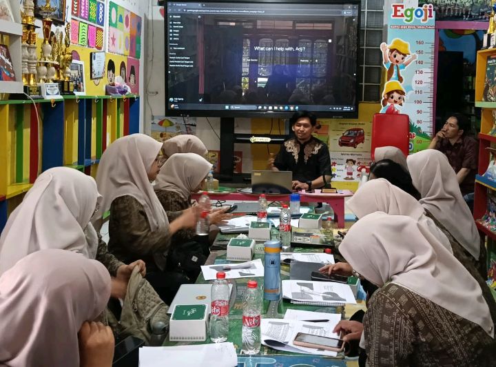Fikom Unisba Perkuat Kompetensi Guru PAUD melalui Workshop AI untuk Bahan Ajar