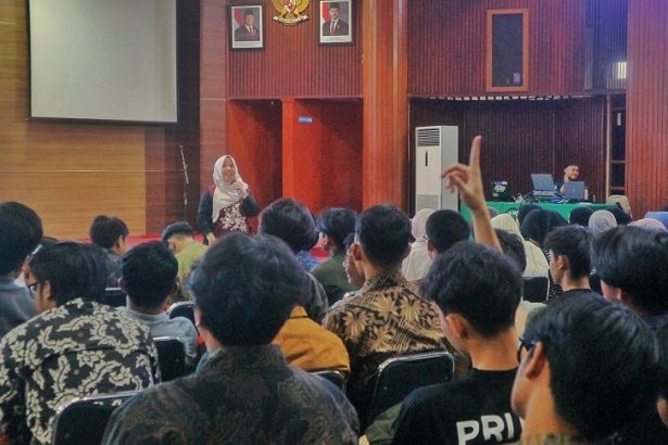 BEM Fakultas Syariah Unisba Gelar Sharia Investment & Financial Talk untuk Tingkatkan Literasi Keuangan Syariah